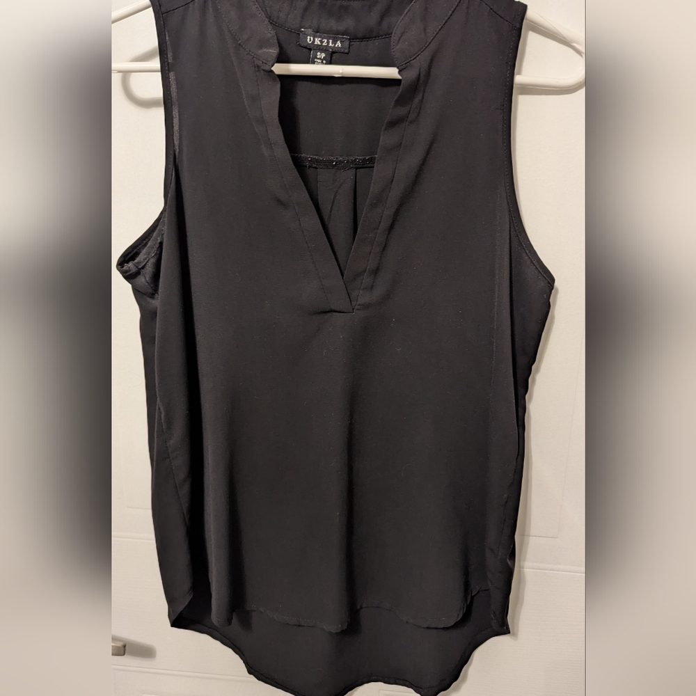 3/$20 Black Sleeveless Blouse, Size S